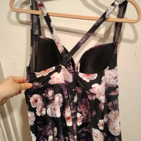 Torrid Floral Padded Tankini Cami Swim Top Sz 2X Built In Bra Retro Rockabilly - Picture 4 of 8